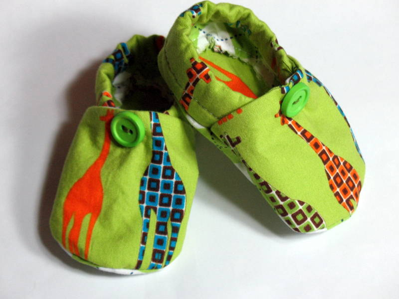 Baby Crib Shoes Boys Giraffes Green Argyle